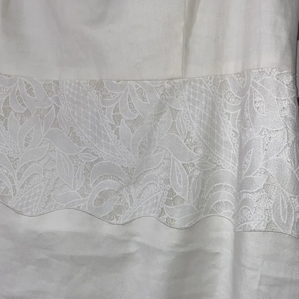 Tahari Arthur S. Levine Ivory Lace Midi Dress - Picture 2 of 8